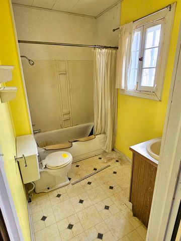 106 W State Street, Mendon, MI 49072