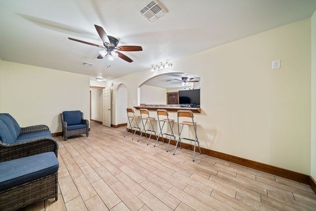 277 S County Road 307, Orange Grove, TX 78372