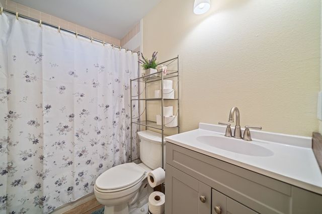 277 S County Road 307, Orange Grove, TX 78372