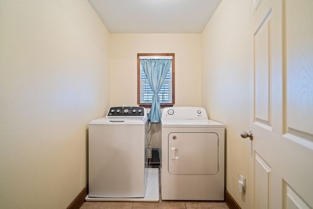 277 S County Road 307, Orange Grove, TX 78372