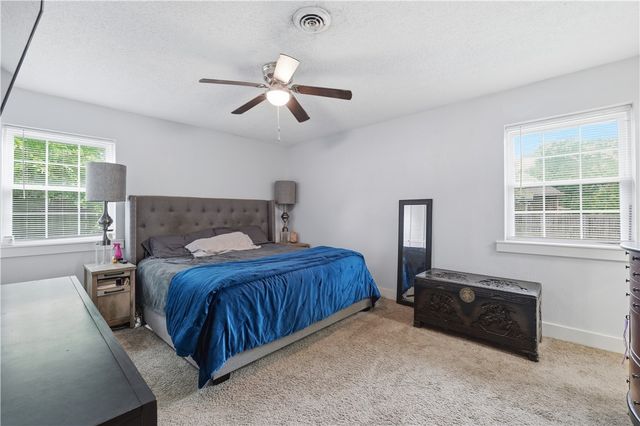 703 NW J Street, Bentonville, AR 72712