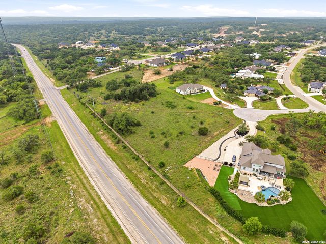 313 Pioneer Crest, New Braunfels, TX 78132