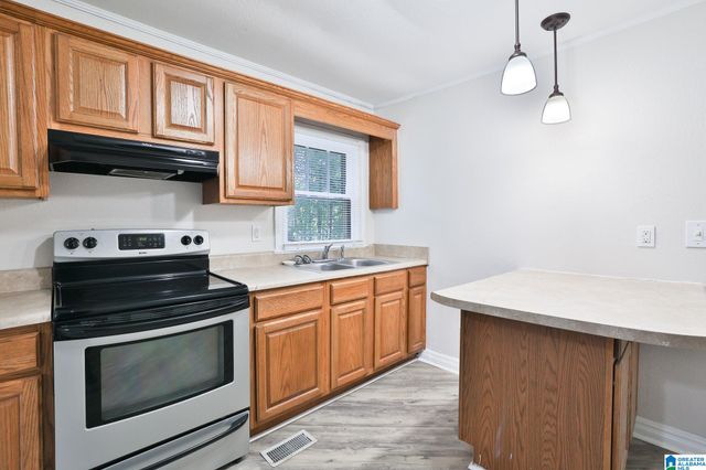 952 COGSWELL AVENUE, Pell City, AL 35125