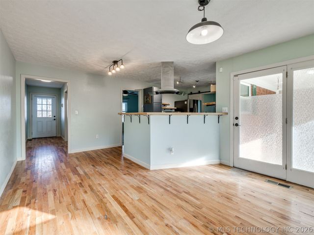 20855 S 4220 Road, Claremore, OK 74019