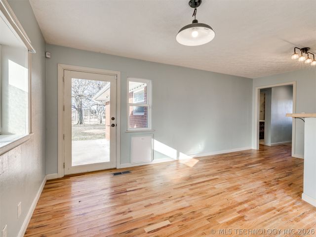 20855 S 4220 Road, Claremore, OK 74019