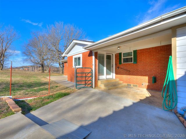 20855 S 4220 Road, Claremore, OK 74019