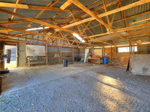 20855 S 4220 Road, Claremore, OK 74019