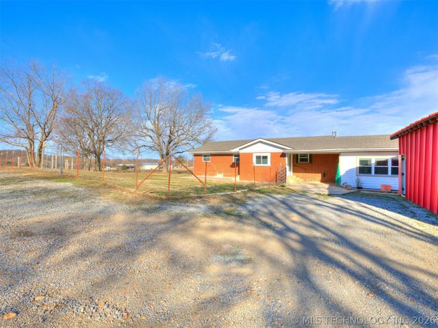20855 S 4220 Road, Claremore, OK 74019
