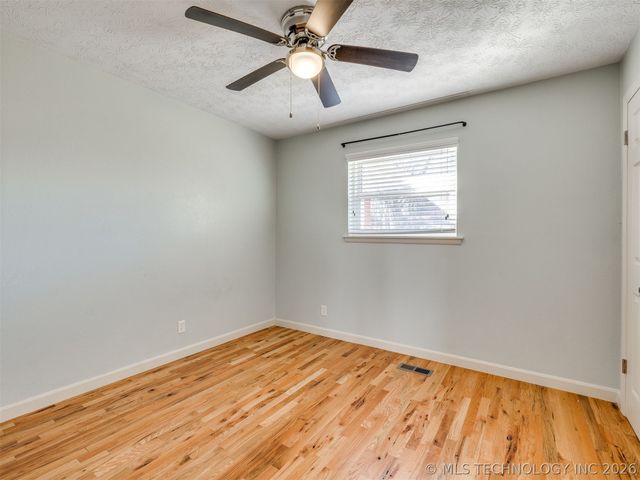 20855 S 4220 Road, Claremore, OK 74019