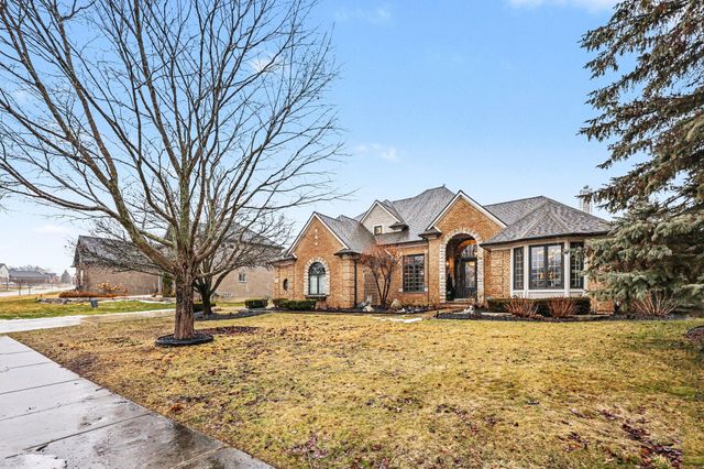 372 Overlook Drive, Oxford, MI 48371