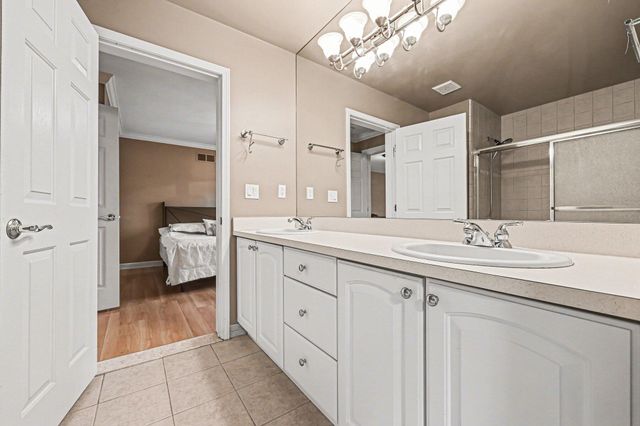 372 Overlook Drive, Oxford, MI 48371