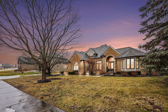 372 Overlook Drive, Oxford, MI 48371