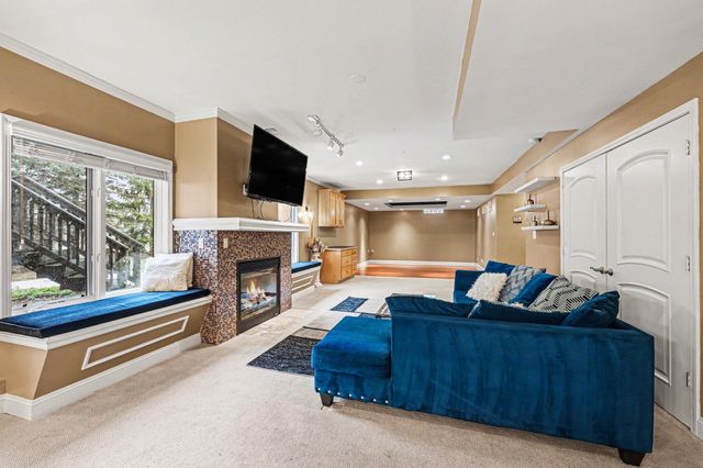 372 Overlook Drive, Oxford, MI 48371