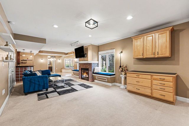 372 Overlook Drive, Oxford, MI 48371