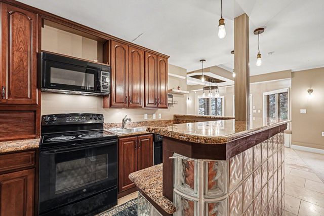 372 Overlook Drive, Oxford, MI 48371