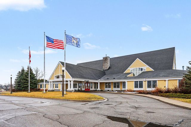 372 Overlook Drive, Oxford, MI 48371