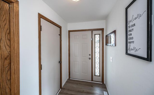 15020 Rushmore Crescent, Burnsville, MN 55306