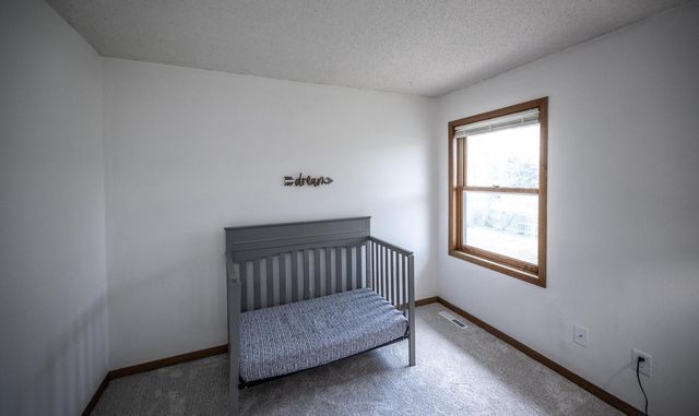 15020 Rushmore Crescent, Burnsville, MN 55306