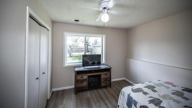 15020 Rushmore Crescent, Burnsville, MN 55306