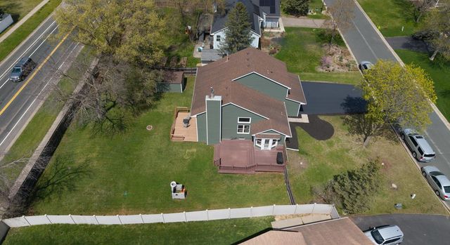 15020 Rushmore Crescent, Burnsville, MN 55306