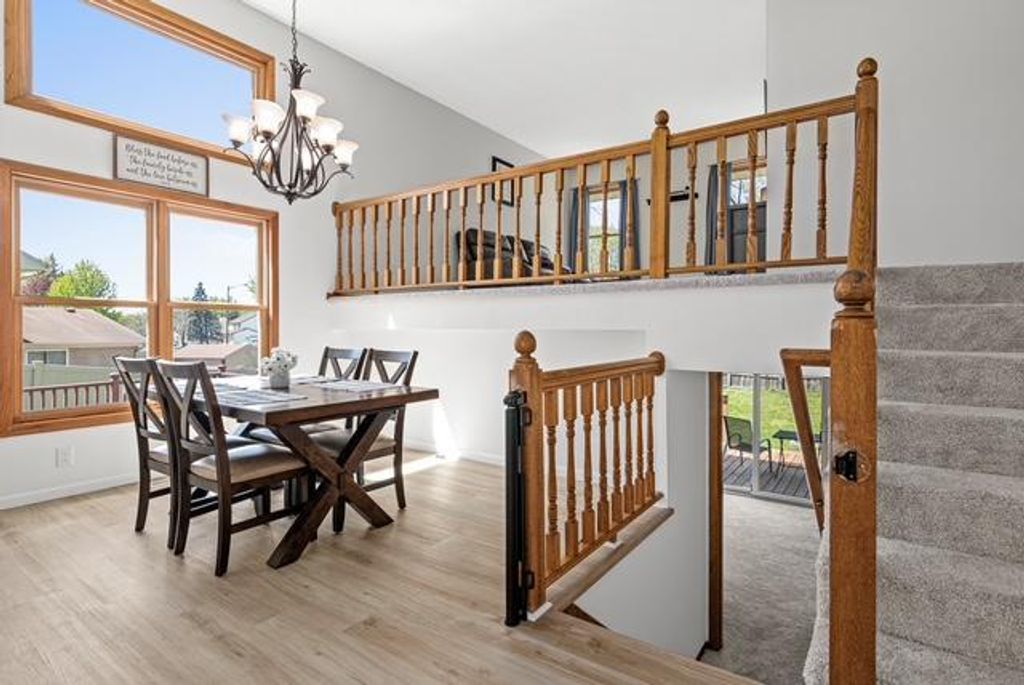 15020 Rushmore Crescent, Burnsville, MN 55306 — photo 5