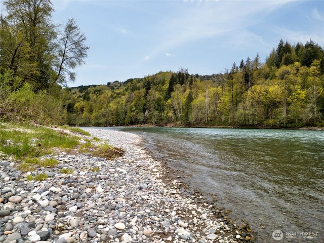 7337 Skagit View Drive, Concrete, WA 98237