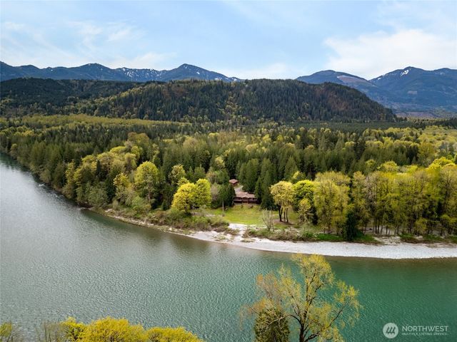 7337 Skagit View Drive, Concrete, WA 98237