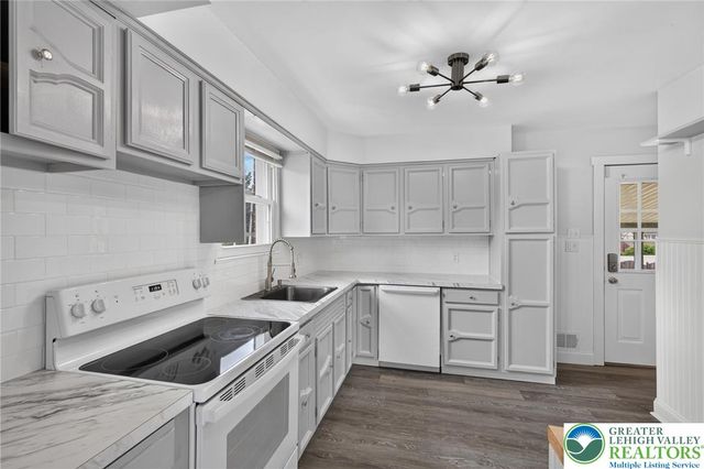 1914 South Wood Street 1912, Allentown City, PA 18103