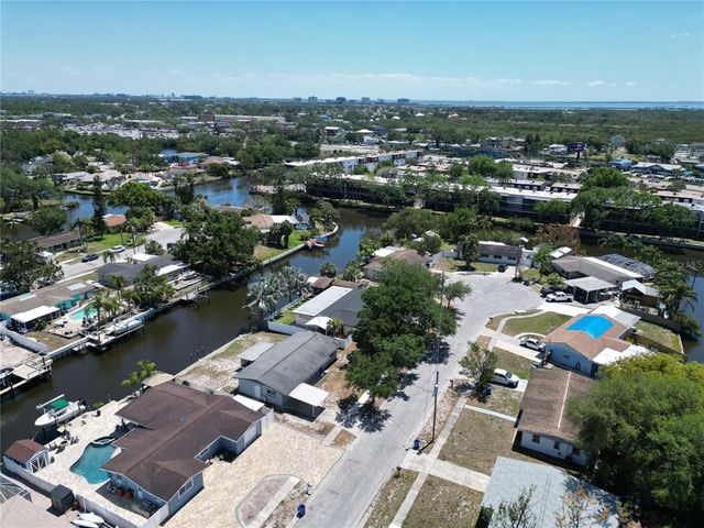 5812 LIVERPOOL DRIVE, Tampa, FL 33615