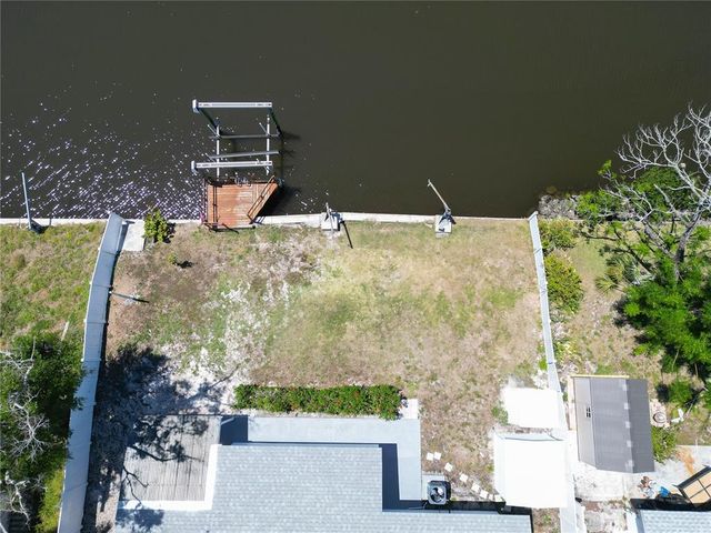 5812 LIVERPOOL DRIVE, Tampa, FL 33615