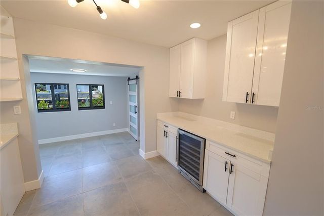 5812 LIVERPOOL DRIVE, Tampa, FL 33615