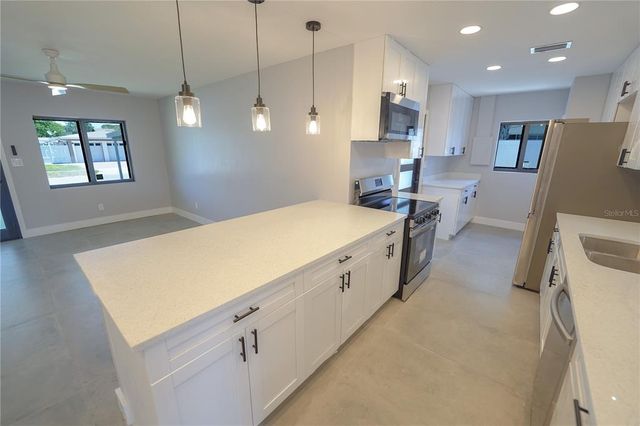 5812 LIVERPOOL DRIVE, Tampa, FL 33615
