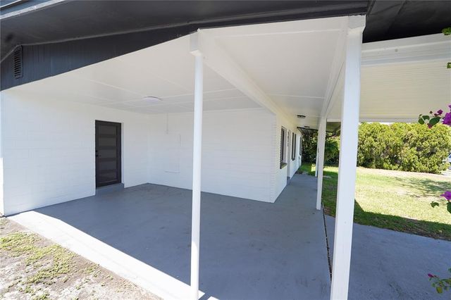 5812 LIVERPOOL DRIVE, Tampa, FL 33615