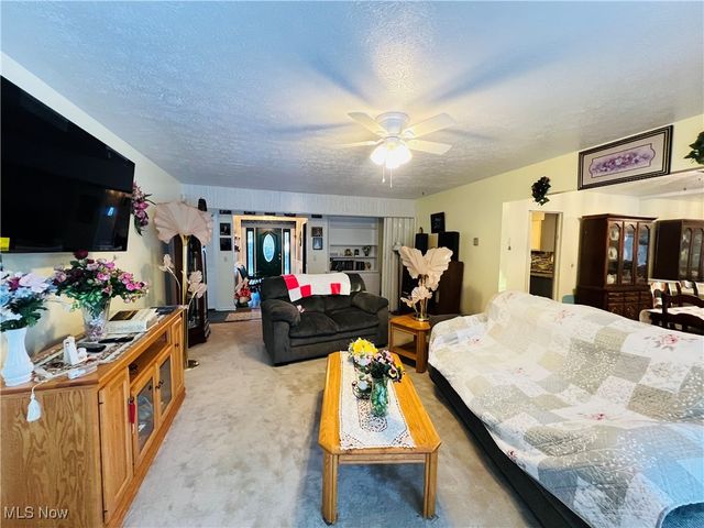 5126 Chestnut Hill Drive, Ashtabula, OH 44004