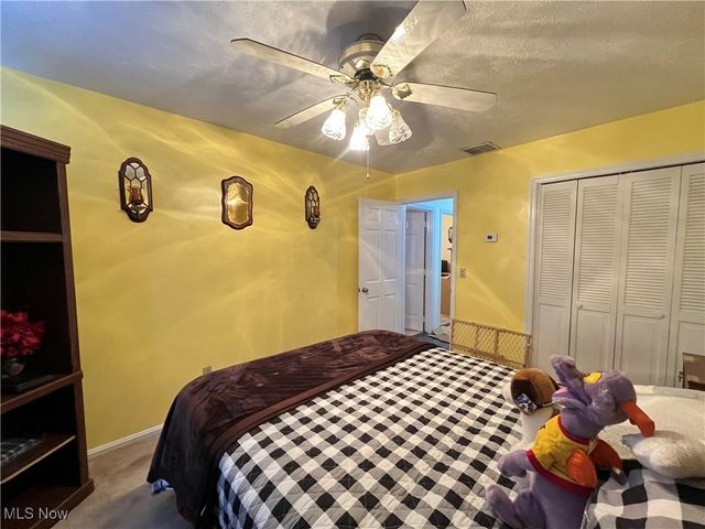 5126 Chestnut Hill Drive, Ashtabula, OH 44004