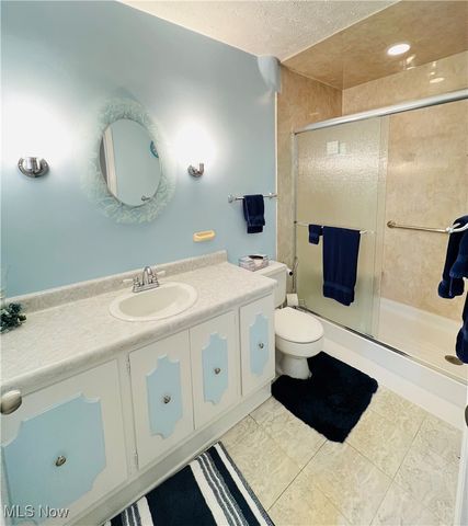 5126 Chestnut Hill Drive, Ashtabula, OH 44004