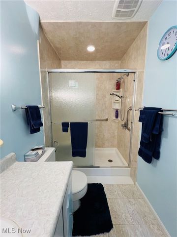 5126 Chestnut Hill Drive, Ashtabula, OH 44004