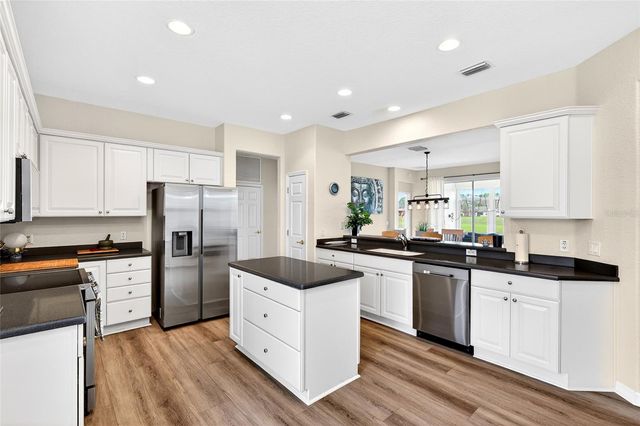 8842 SE 118TH LANE, Summerfield, FL 34491