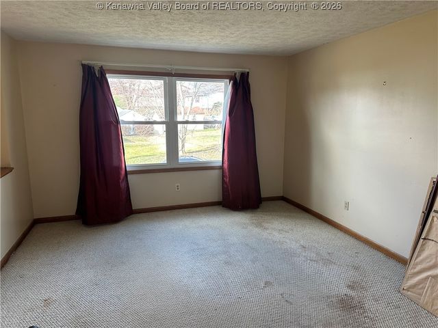 153 Rolling Meadows Road, Scott Depot, WV 25560