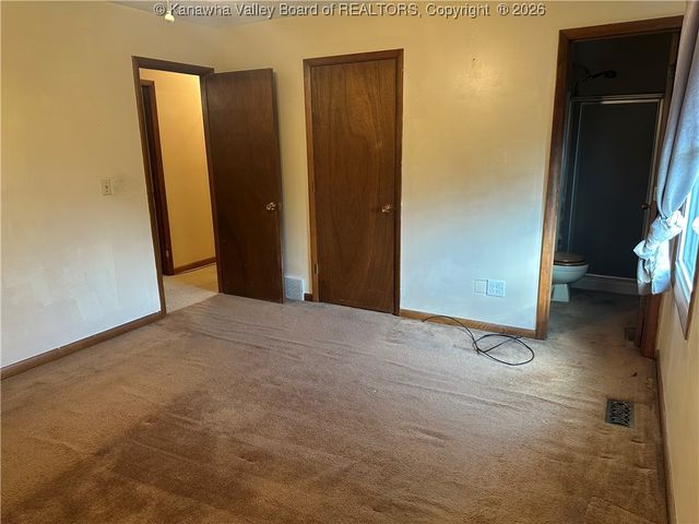 153 Rolling Meadows Road, Scott Depot, WV 25560