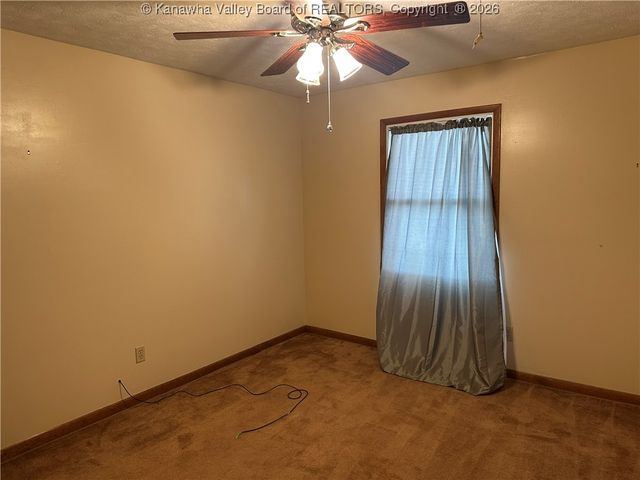 153 Rolling Meadows Road, Scott Depot, WV 25560