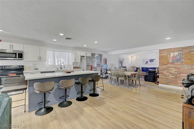 4526 East Viking Road, Las Vegas, NV 89121