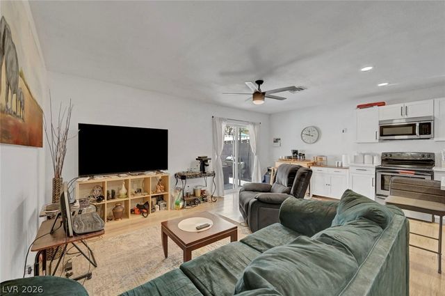 4526 East Viking Road, Las Vegas, NV 89121