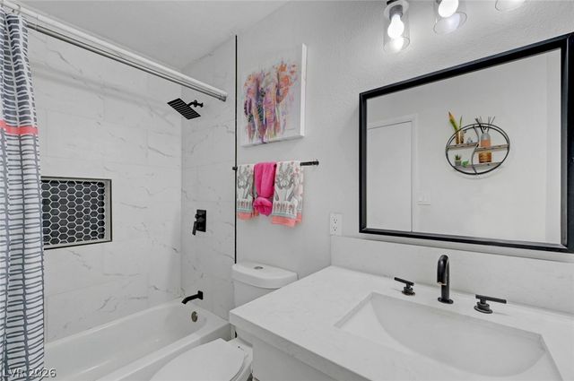 4526 East Viking Road, Las Vegas, NV 89121