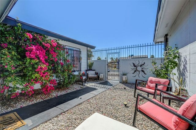 4526 East Viking Road, Las Vegas, NV 89121