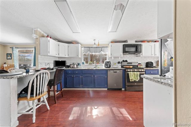 2540 Auten Road, Ortonville, MI 48462