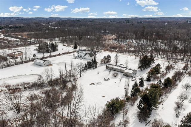 2540 Auten Road, Ortonville, MI 48462