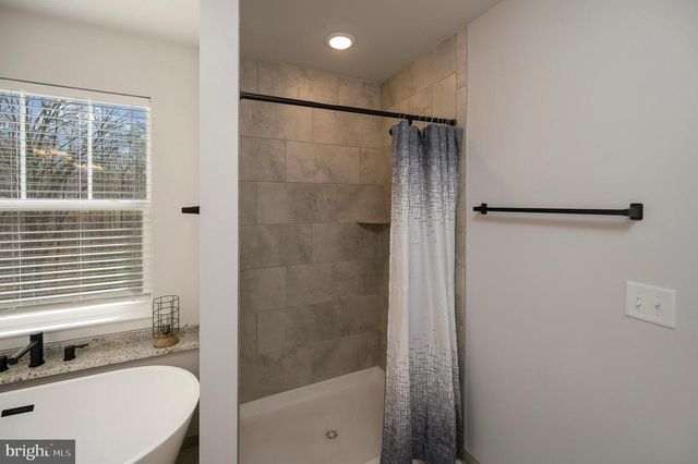 5509 BAZZANELLA DR, Mineral, VA 23117