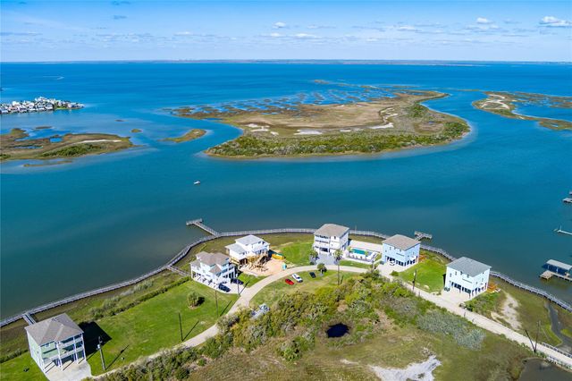 3226 Road Less Traveled, Galveston, TX 77554