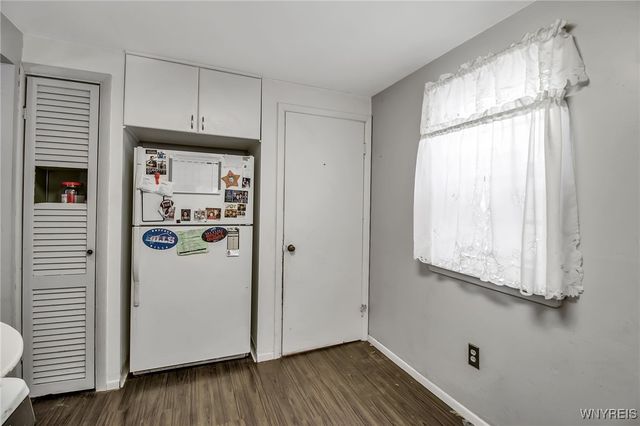 281 West Hazeltine Avenue, Tonawanda, NY 14217